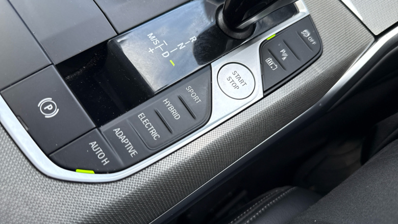 BMW 3 Series 330e M Sport Pro Edition 4dr Step Auto Saloon